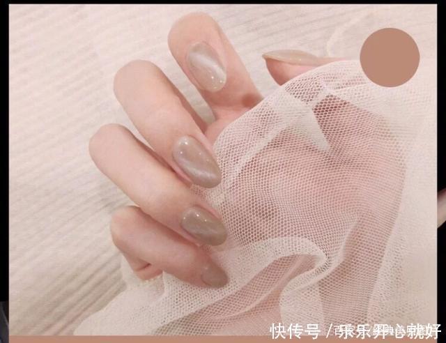 美酱|高级又干净的猫眼石美甲,在逃公主专属美甲,集美们快来选图啦!