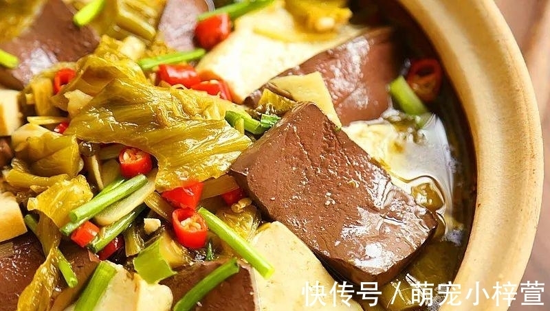 香葱|天冷时，一定要吃这一锅，酸爽开胃，没放肉，却比肉还好吃