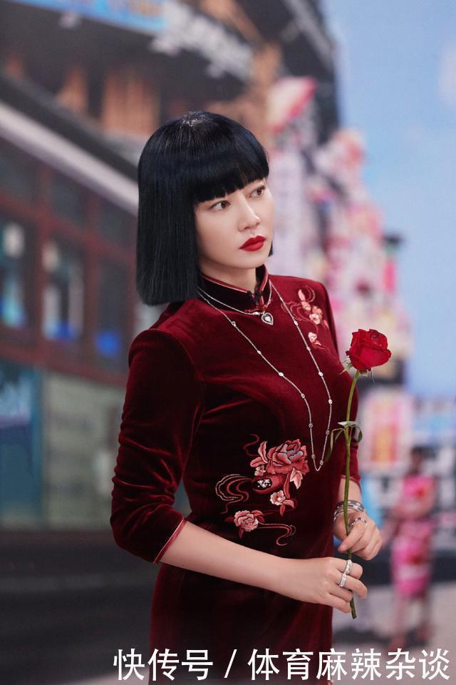 新宠|“改良旗袍”成时尚新宠,发型搭不对,再贵的旗袍也白费!