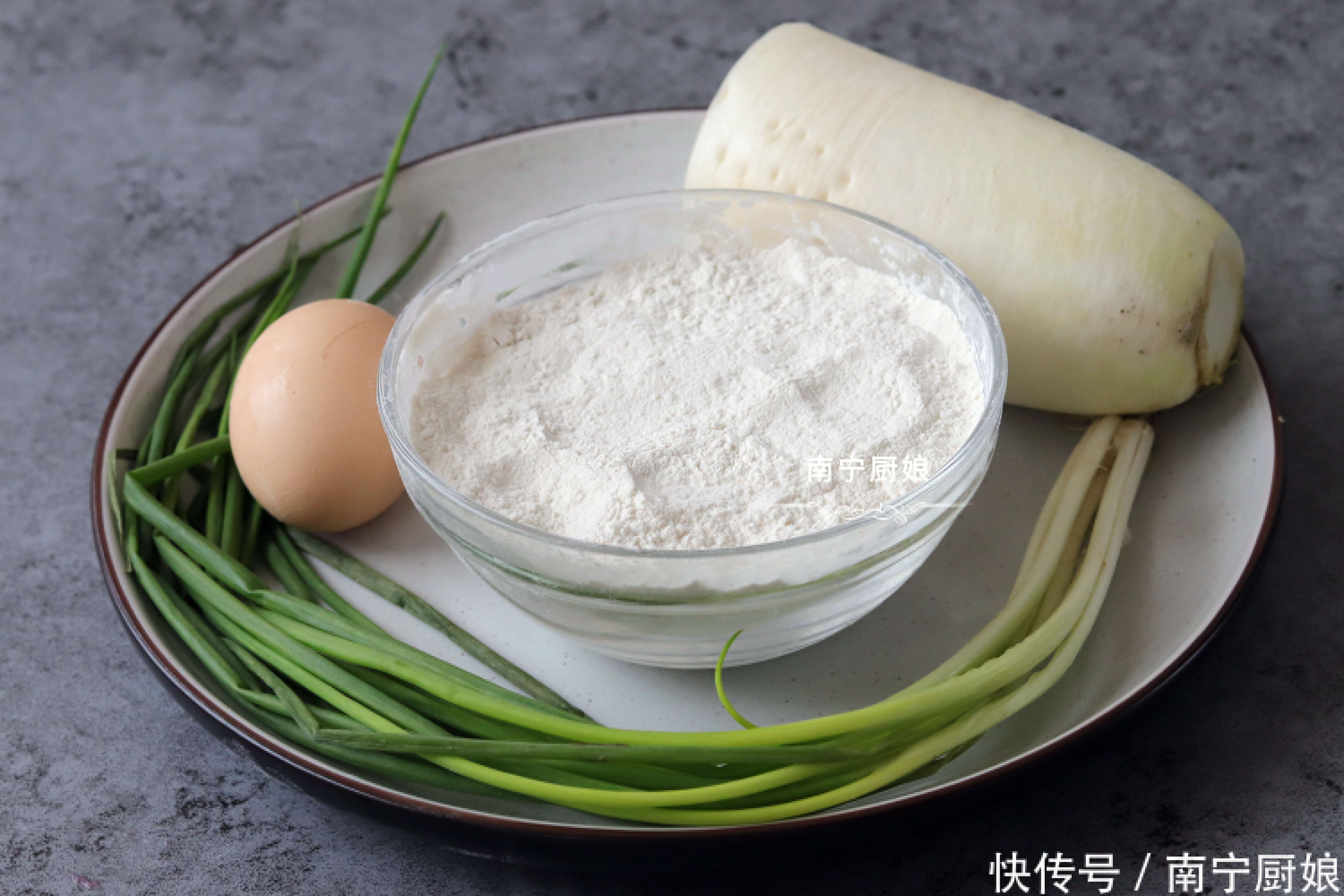 白萝卜|2个鸡蛋、半根白萝卜,只需10分钟,就能做出一顿香喷喷的早餐