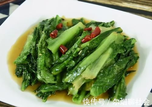 菜帮|睡眠不好要多吃这菜，简单一炒营养又鲜嫩，常吃一觉睡到大天亮！