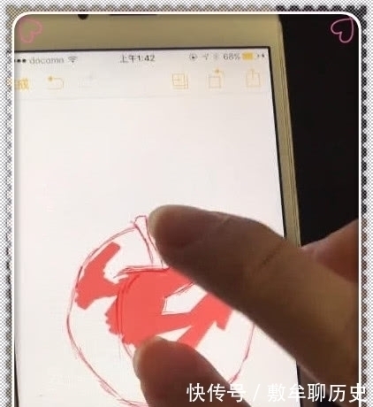 画画&看到美术生画画,一开始以为是个“青铜”最后却是个“王者”
