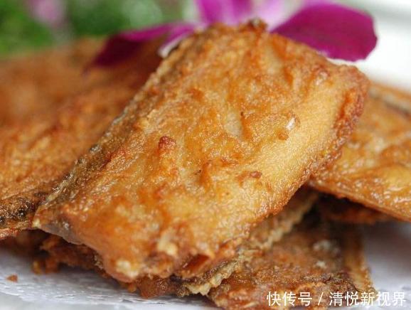 带鱼|煎带鱼用面粉还是淀粉教你好吃的做法,柔嫩皮不破,香酥不粘锅