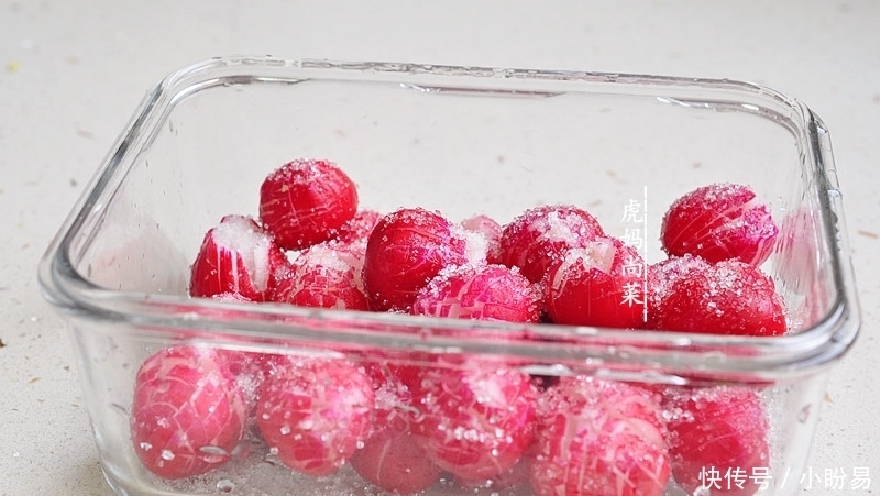 春天吃这菜千万别去皮,非但不漂亮了,VC和钙质也都丢失大半