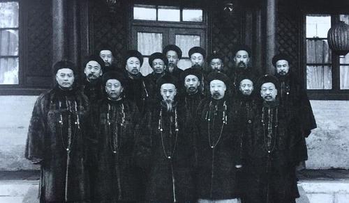 爱新觉罗|老照片爱新觉罗家族的王爷、格格们!