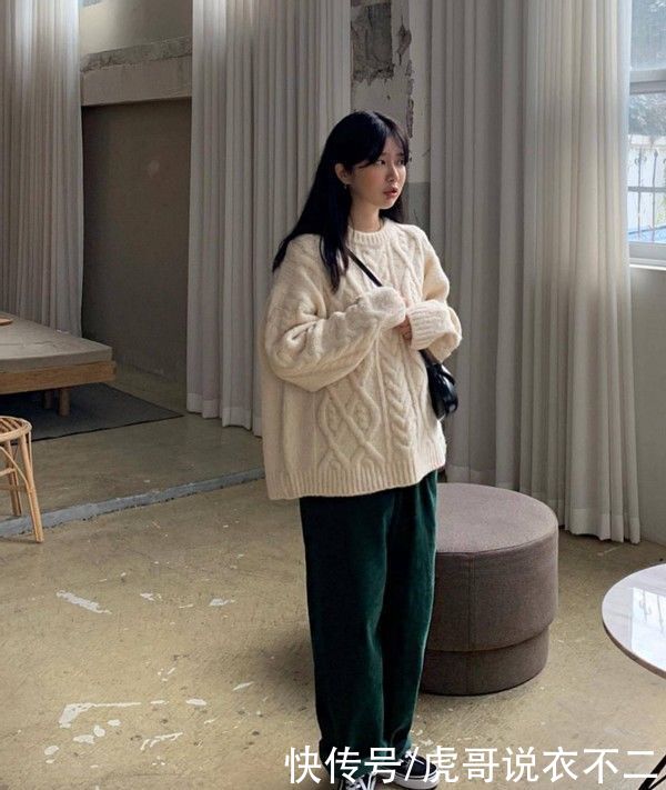 “冷淡风”穿搭才是真高级,3款单品魅力出众,春季穿正合适