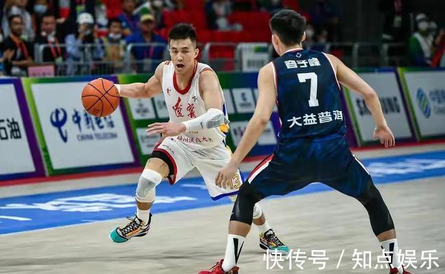 周琦|三喜临门！郭艾伦“自恋”发图庆祝，周琦的话让新疆男篮更尴尬了