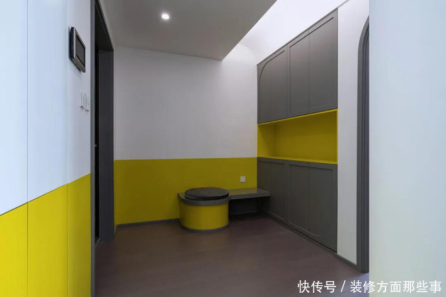 三居室|98平现代三居室打破常规设计,造型简约视觉不呆板