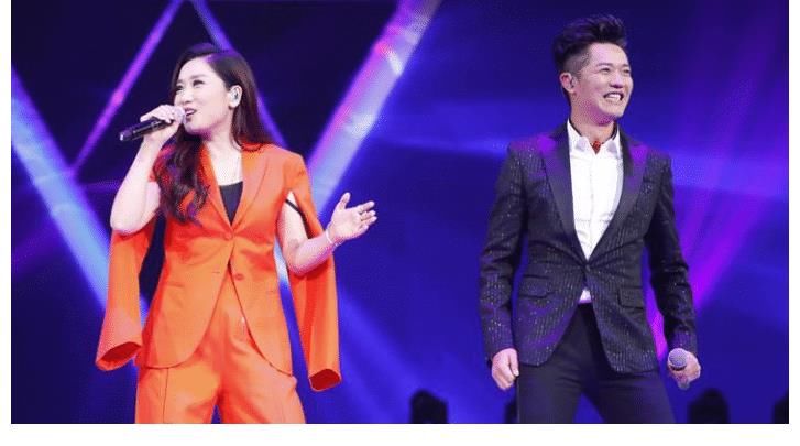 永遠吵不散的組合，即便有各自的生活，鳳凰傳奇依舊是好搭檔