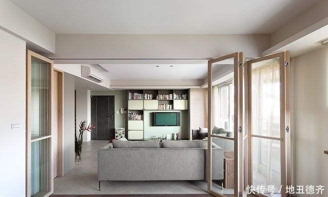 灰尘|家中阳台不要装推拉门了,装这种更实用个性,不得不感叹太聪明了