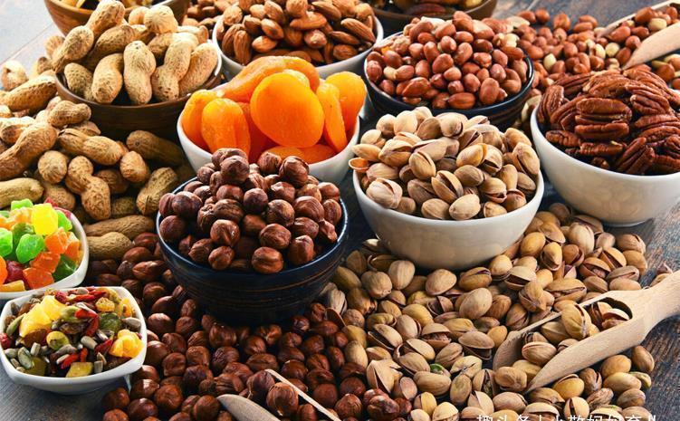 医生|我们的孩子正在被“催熟”医生这6类零食,再馋也别给孩子吃