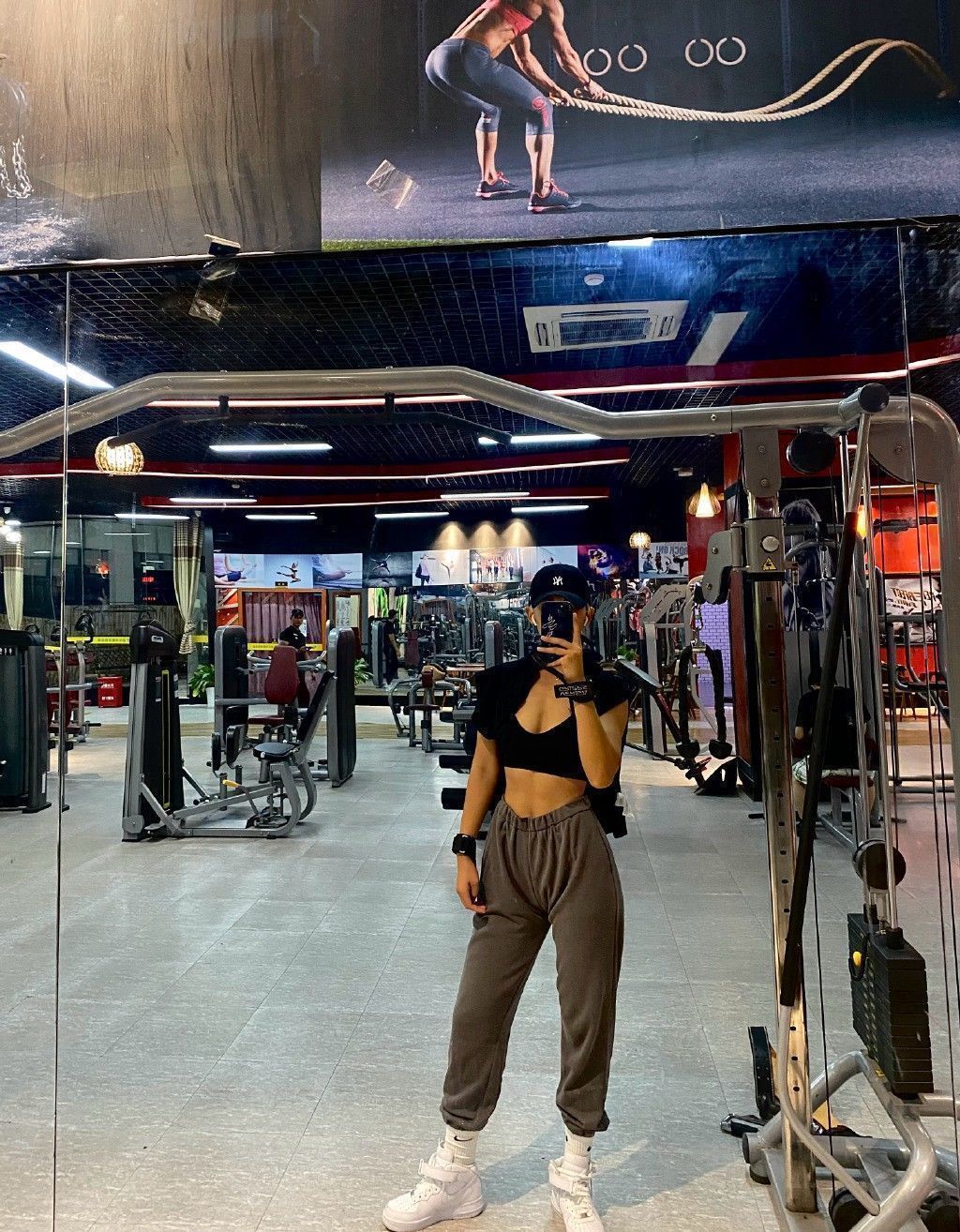 巧克力|身高180健身girl，135斤愣是看不出来，还有巧克力腹肌