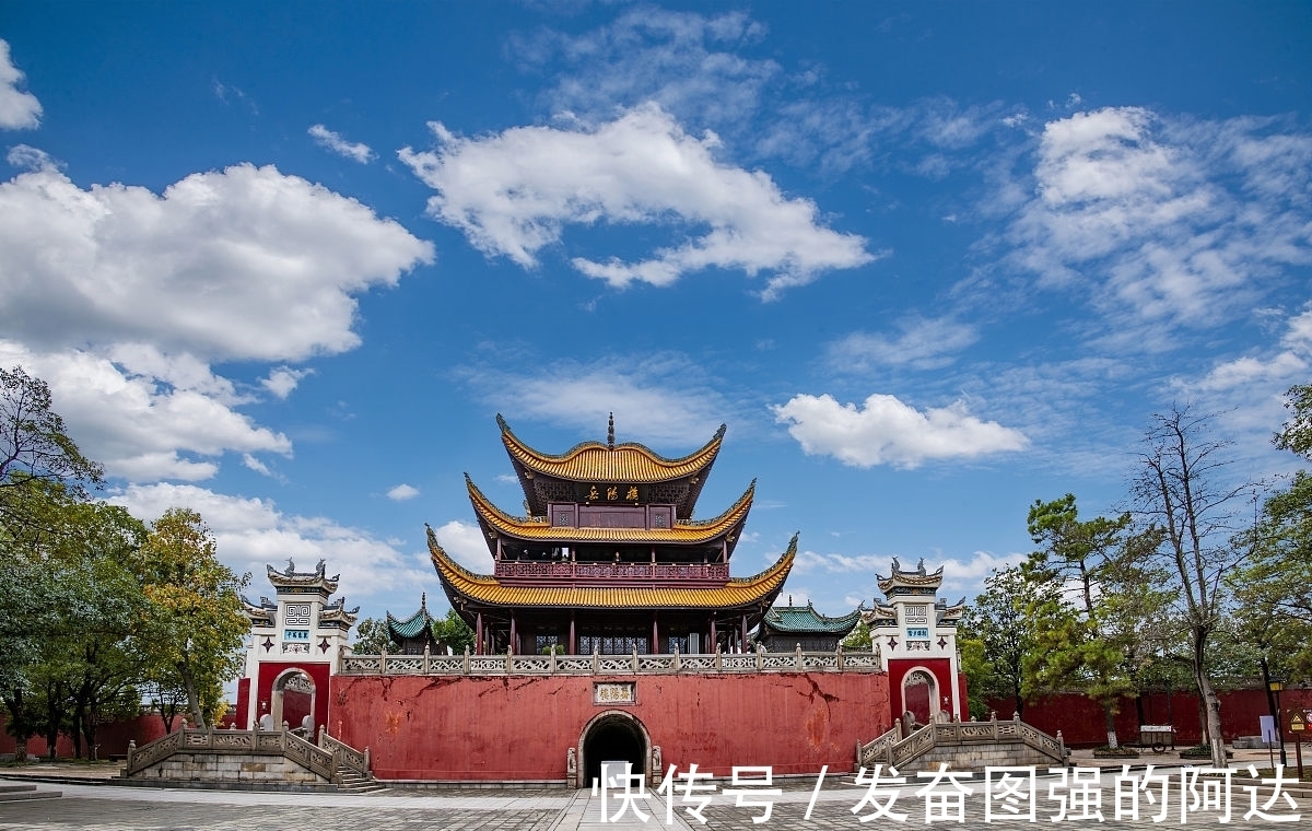 伊尹$古诗词欣赏,精挑细选两首豪放诗词,一起来细细品味作者情感