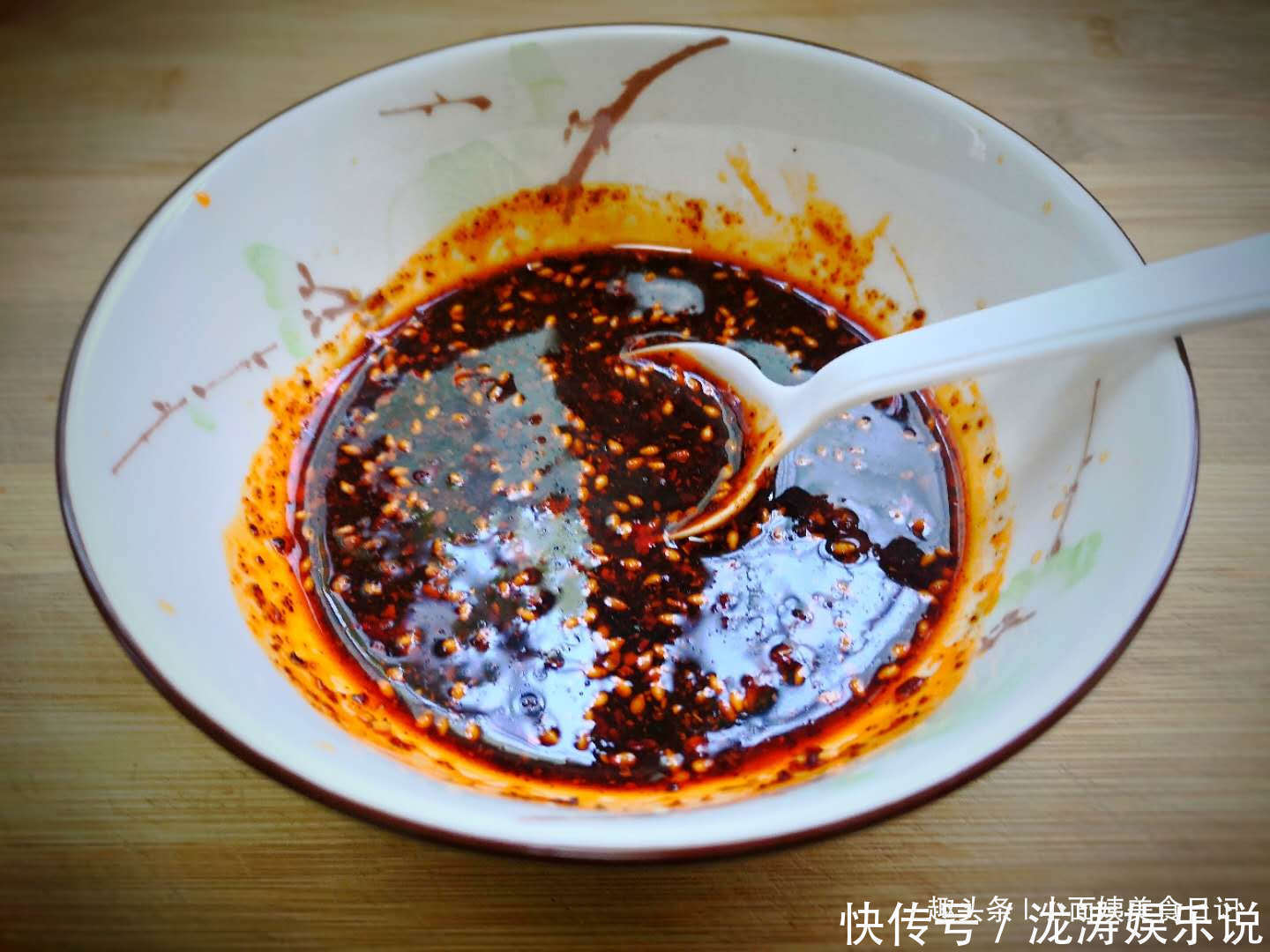 莫愁|这菜,浑身都是宝,是菜也是药,很多人把它当垃圾扔了,真可惜!