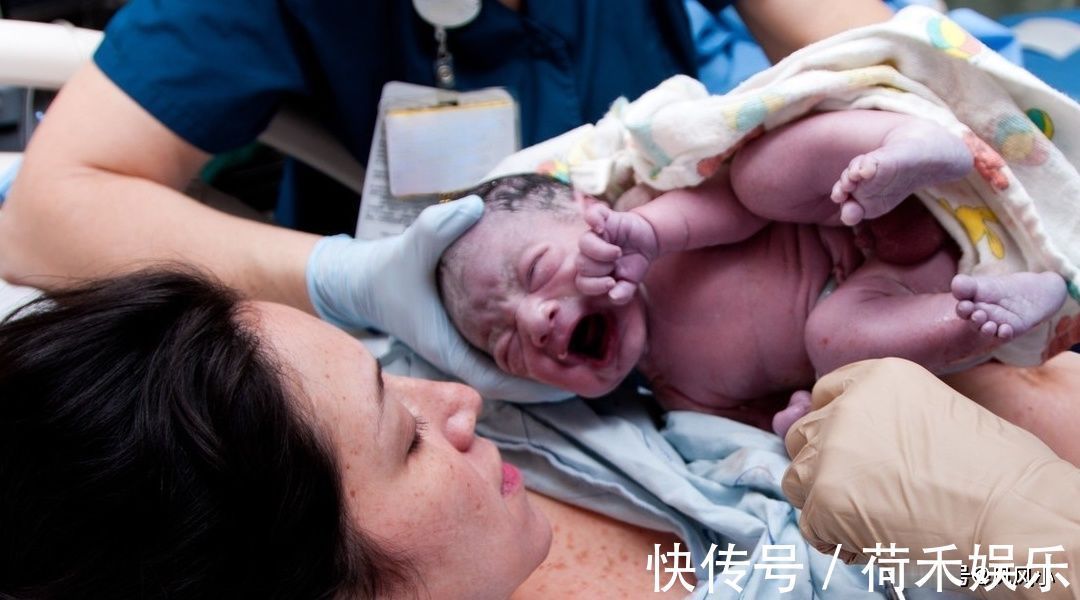 胎位|临产前胎宝宝为什么会自己头朝下入盆？这是宝宝心疼妈妈的表现