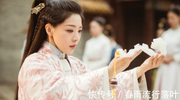 《愛情公寓》12年后,還在認(rèn)真演戲的3位演員,有鄧家佳一席之地