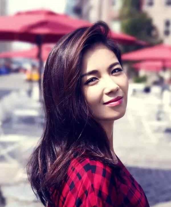 42岁刘涛自称草根演员?从没上过表演学校好可惜,对邓超羡慕不已