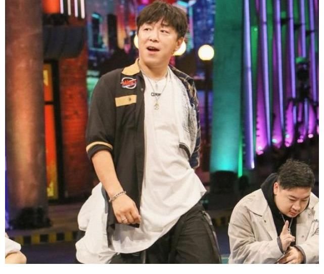 张艺兴、黄渤再度同框综艺！官宣一出大家就很惊喜，场面又要炸了