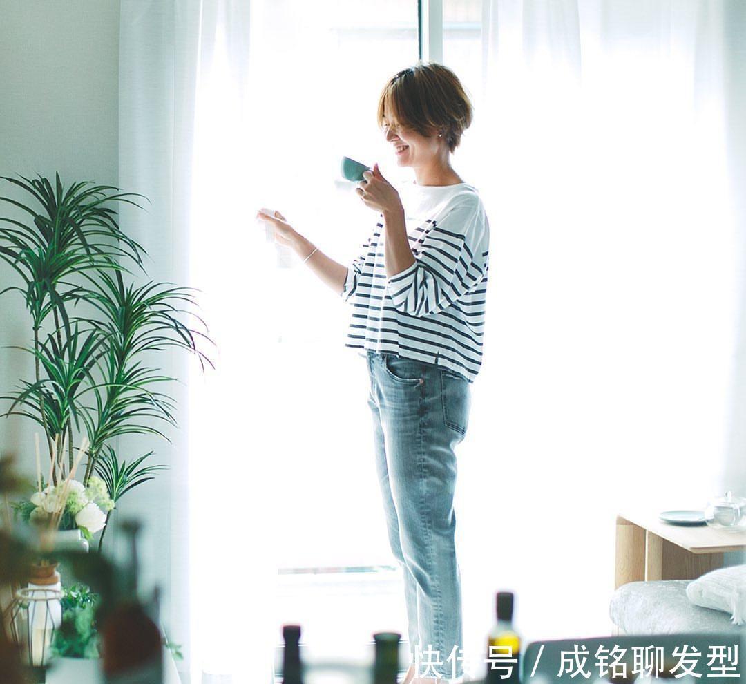 休闲感|时髦又高级！十组简单实用的夏日凉爽穿搭，减龄气质不失女人味