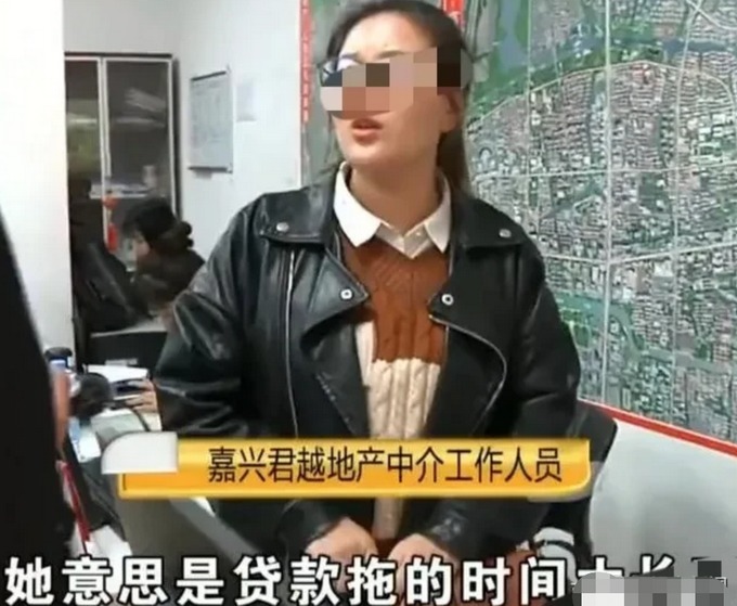 二手房|男子165万买二手房付完钱过完户,房东不搬走反要索赔,原因特无语