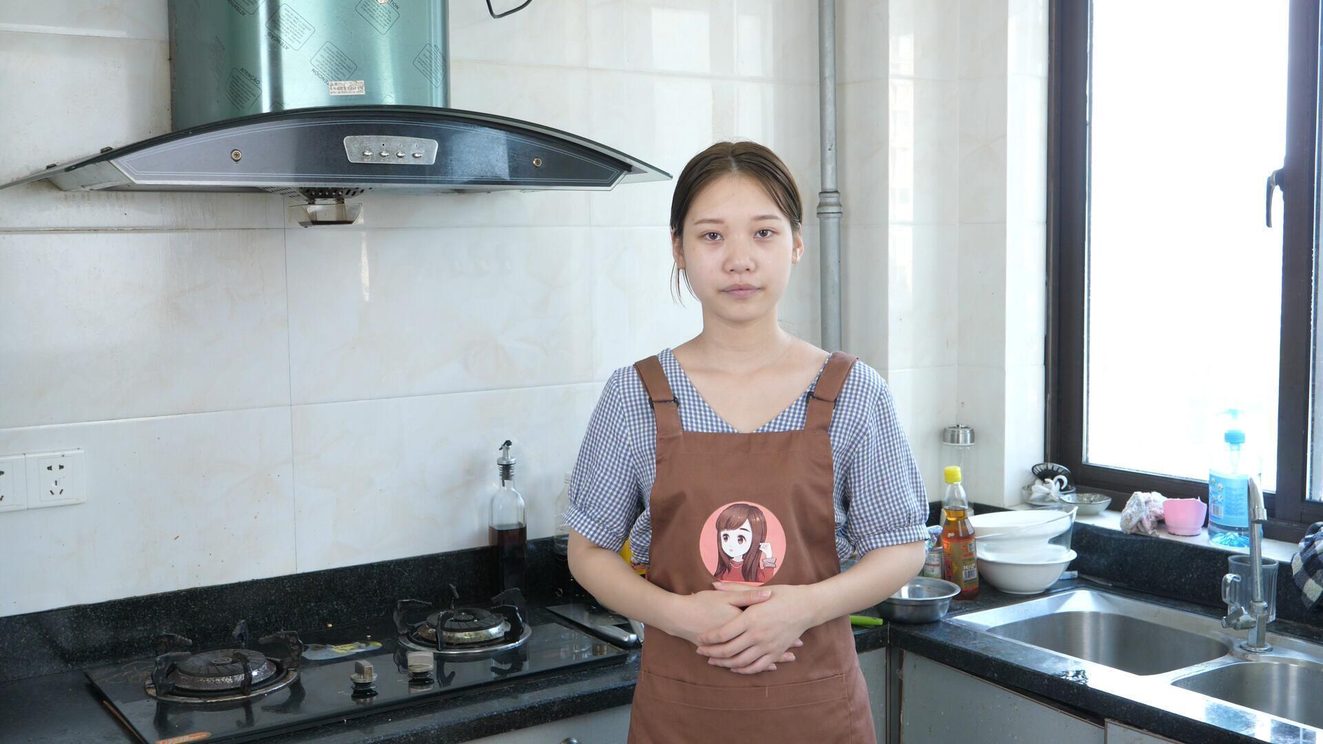 不管多脏的拖把,只需泡上10分钟,拖把不仅干净没油渍,还很省钱