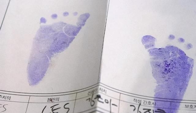 朋友|为啥新生儿医院要留脚印？除了留作纪念，这些用处对宝宝很重要