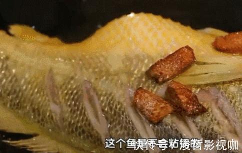 不管煎什么鱼,只要牢记这2步!鱼皮不破不粘锅,还没一点腥味