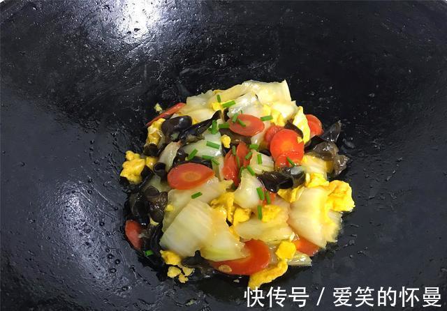 营养|白菜学会这么做,比炖肉还好吃,鲜美营养又简单,上桌连汤都不剩