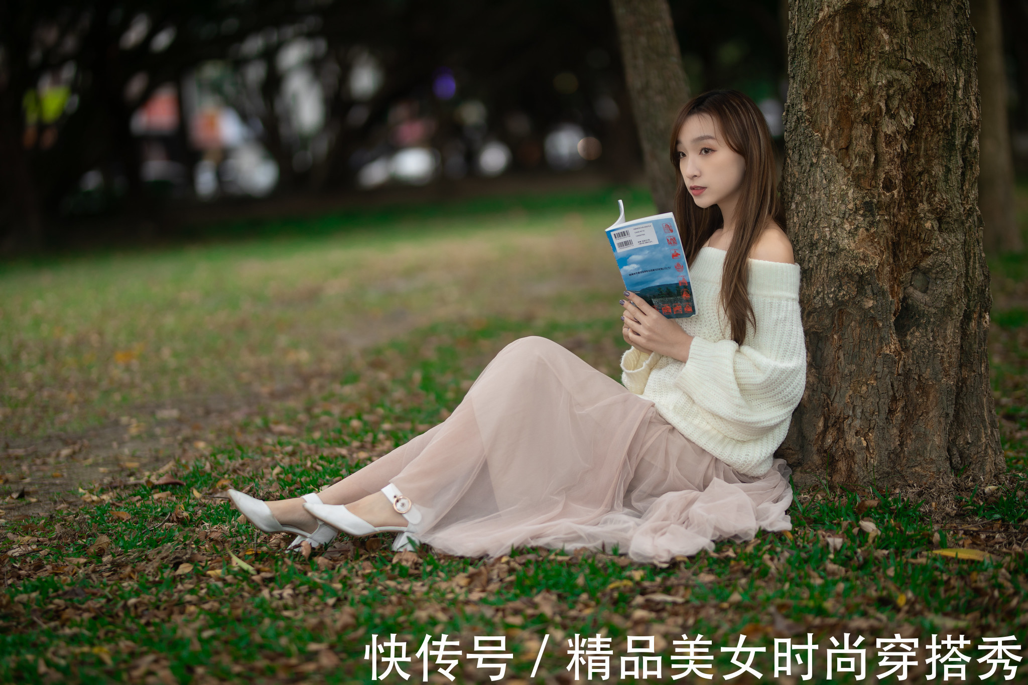高跟鞋|一字肩毛衣搭配网纱半身裙，优雅又时尚
