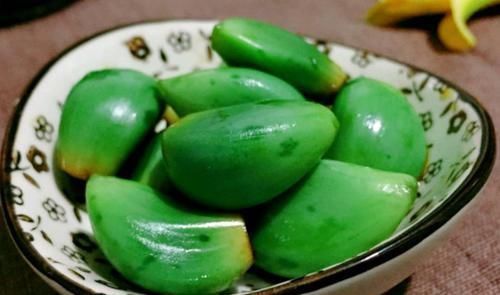 腌腊八蒜，你的蒜和醋都用对了吗？很多人用错，难怪味道不好