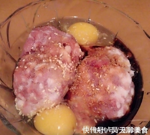 阿堂君|独特调肉馅手法，包子饺子都适用，鲜美无比，口感嫩滑还多汁！