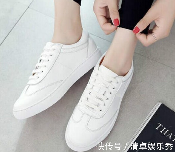 差别 长期穿高跟鞋和长期穿平底鞋的美女,有什么差别?很多人都想错了