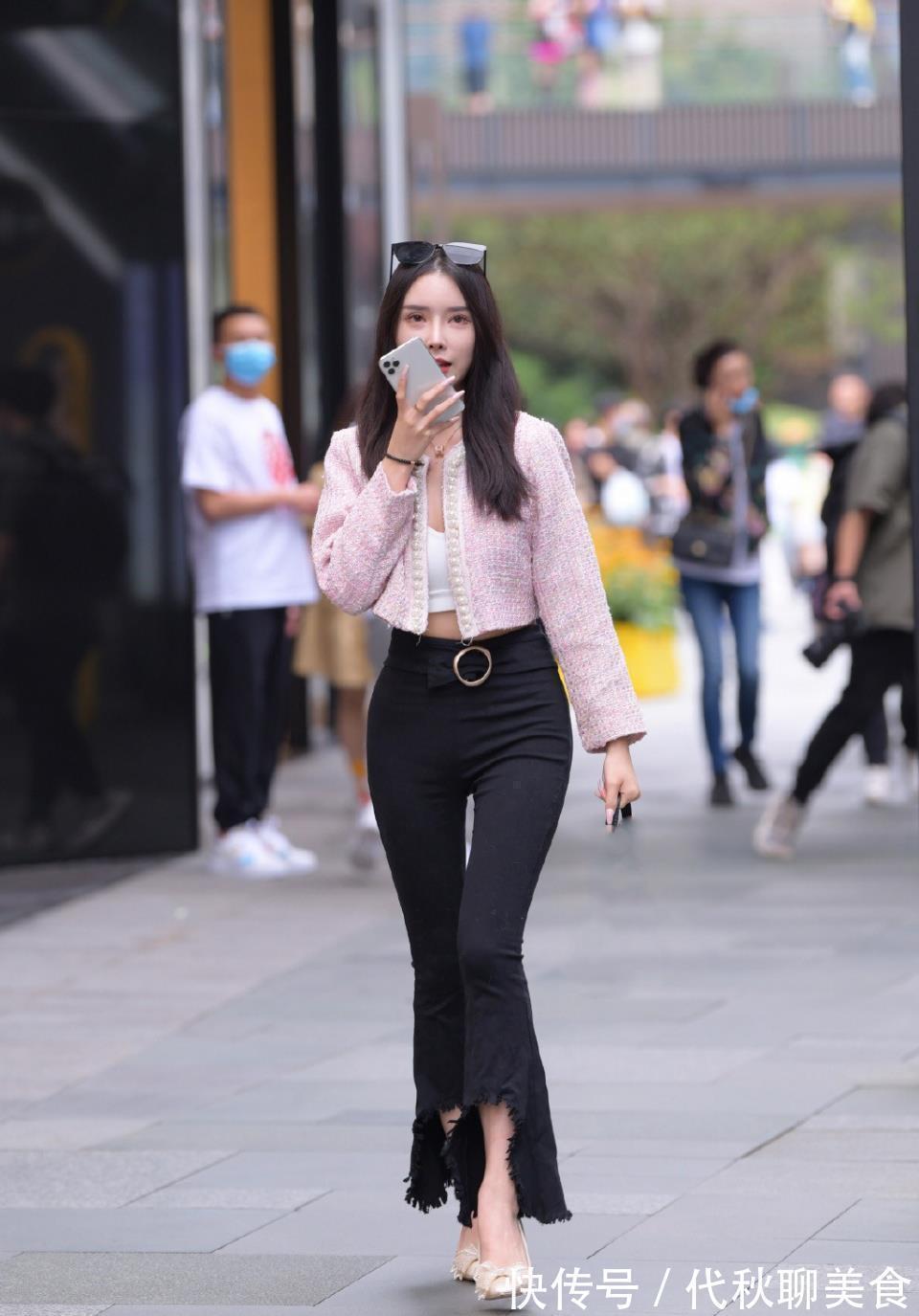 尖头 宽松的长衫营造出时尚的视觉观感,看起来时髦很多