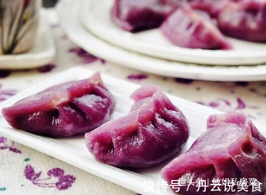 冷天就爱吃饺子，不放面粉，颜色好看，营养高，孩子吃一盘嫌不够