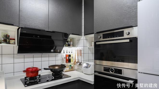调味品|入住5年,厨房始终如新,不是因为媳妇勤快,而是设计得当,晒晒