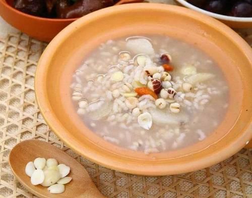 脾虚湿气重，巧用这些食物，健脾祛湿、补虚助眠