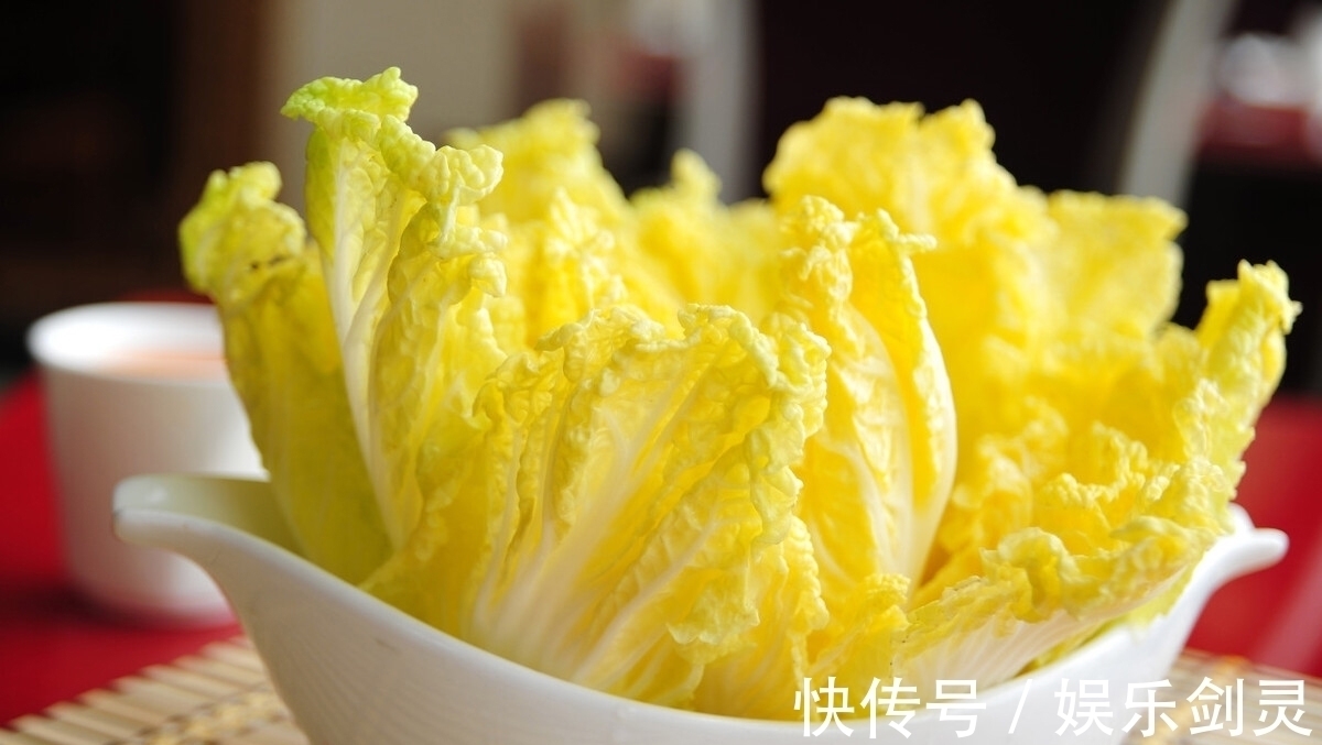 白菜|叶酸含量是大白菜的10倍，口感脆甜爽口，和粉丝一起拌着吃，真香