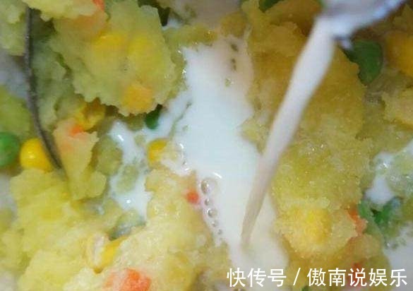 土豆饼|早餐做这个最方便不用和面,5分钟就能就做好,孩子一口气吃5个