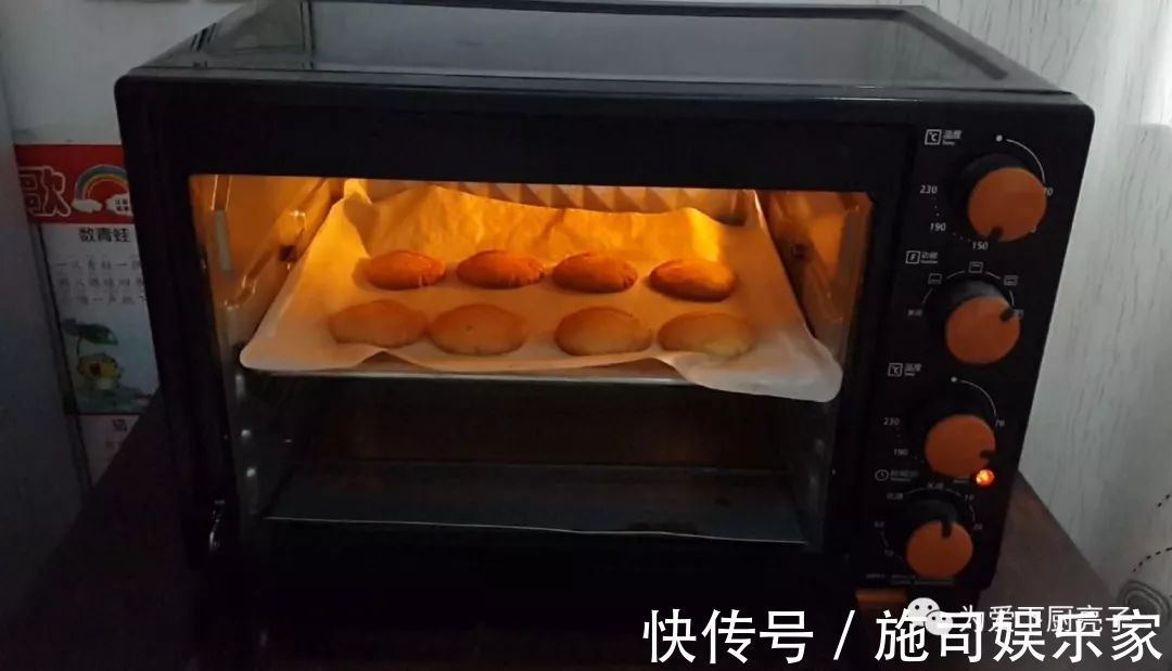 2勺面粉，1个鸡蛋，筷子搅一搅，做法比油条简单，比麻花都好吃