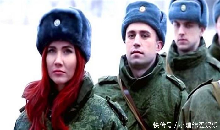 通缉|女上校叛国潜逃,手握机密开始飞往美国,杀手全球展开通缉