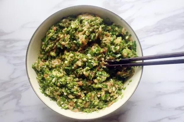 燕阵|趣味早餐食谱：又大又好吃的韭菜鲜肉大馄饨