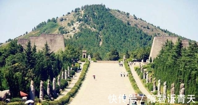 藩王!武则天墓前61个无头石人,千百年来无人能解,却被两农民意外解开