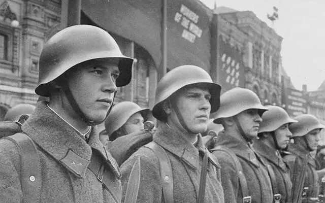 领土|曾横扫欧洲令各国胆寒,一战二战后惨遭瓜分,波兰:我祖上也阔过