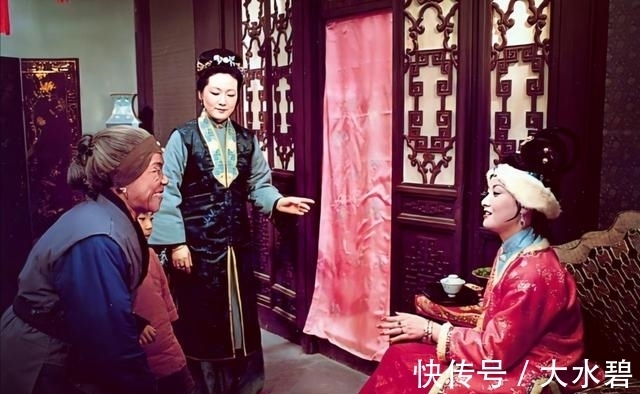 周瑞!刘姥姥一进荣国府;凤姐这三个举动,为巧姐积下了福报!