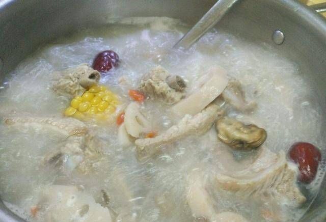 排骨一煮就会老原来第一步就错了,教你一招,做出美味鲜香排骨