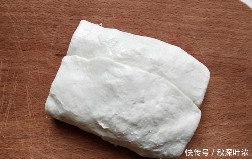 营养|早餐，我家常吃这种饼，不用揉面，5分钟搞定简单省时有营养