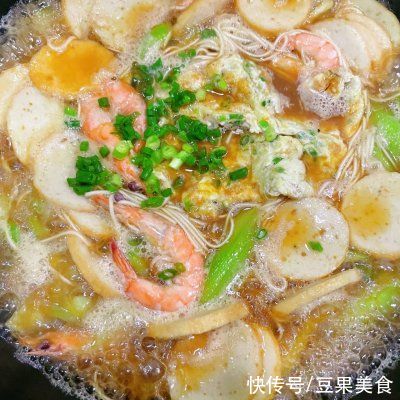 蛋饼|据说这个时候吃鱼饼虾面，是最好的