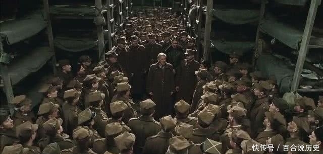 波兰战俘|二战中卡廷惨案到底有多惨?两万名波兰军官被蒙着眼睛处决