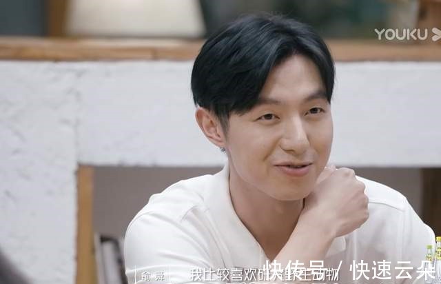 蔡卓宜|《我們戀愛吧》男二言談間露富,女一桃花眼直男斬,神似蔡卓宜