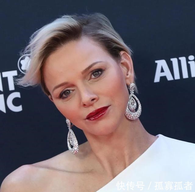 吊坠&那么重的耳环为什么却成为了王室女性的最爱!